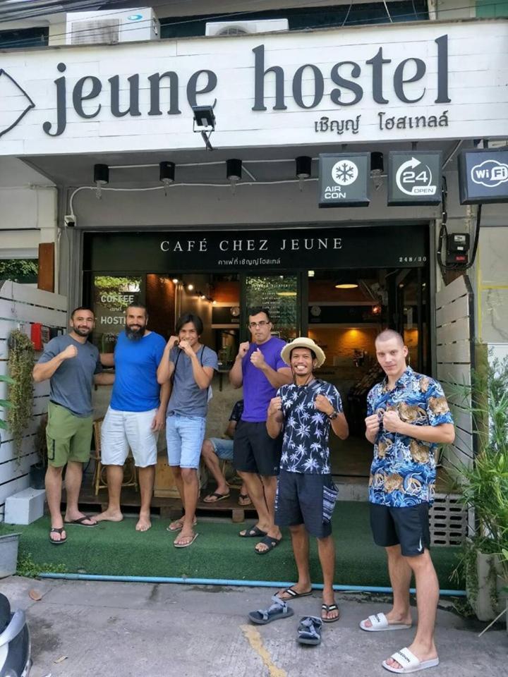 Jeune - Chang Phuak Hostel Chiang Mai